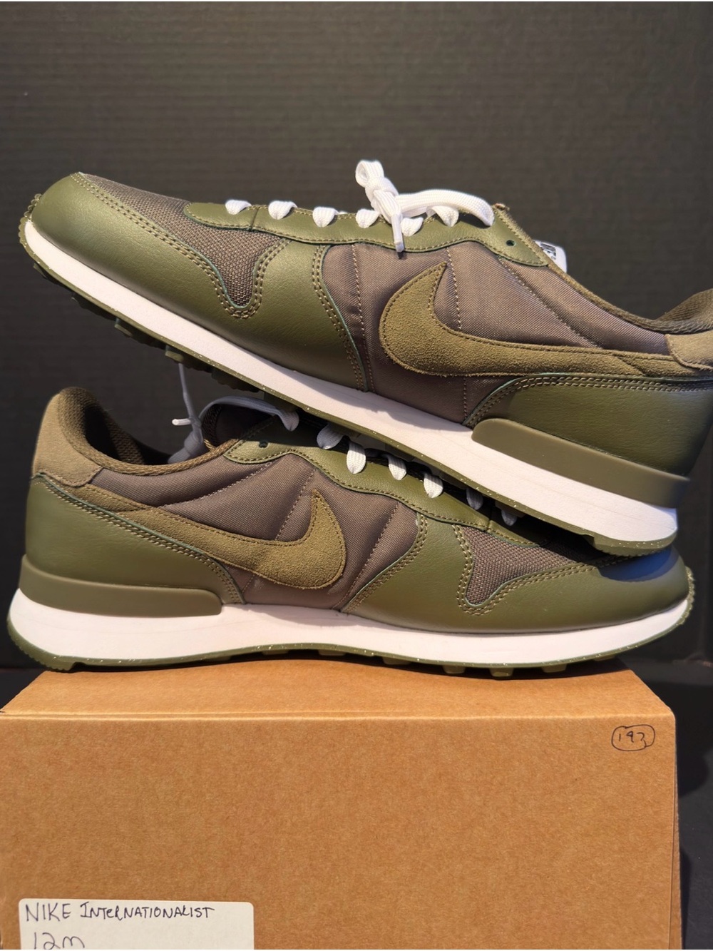 Men’s Nike Internationalist Olive Green Men's Sneakers - Casual Comfort 12M - Picture 2 of 5